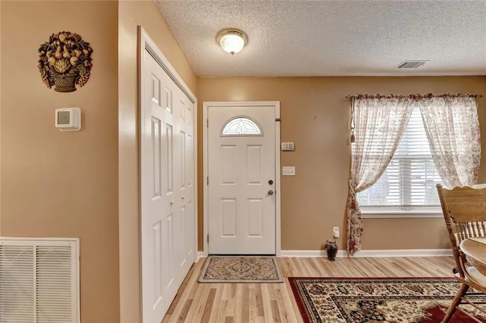 1145 Riverside Terrace Gainesville, GA 30501