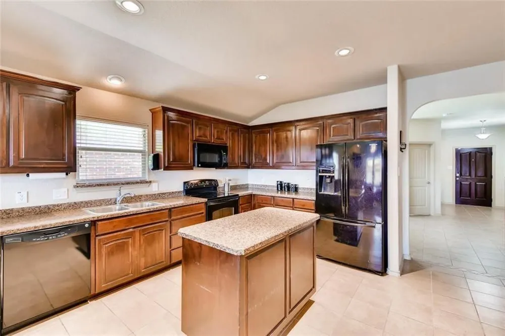 3401 Buckthorn Lane Denton, TX 76226
