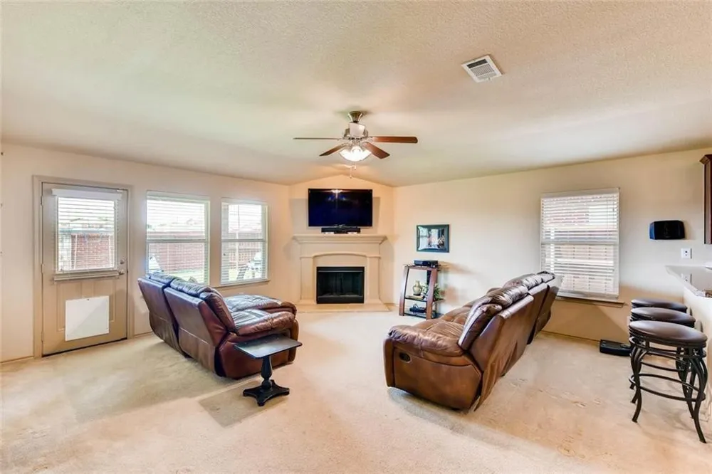 3401 Buckthorn Lane Denton, TX 76226