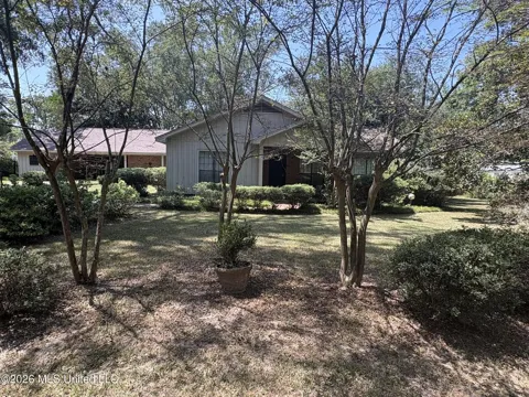 731 Academy Drive