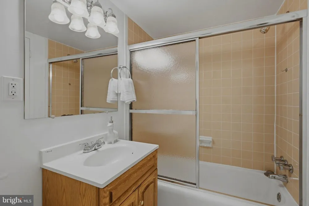 3333 UNIVERSITY BOULEVARD W #704 Kensington, MD 20895