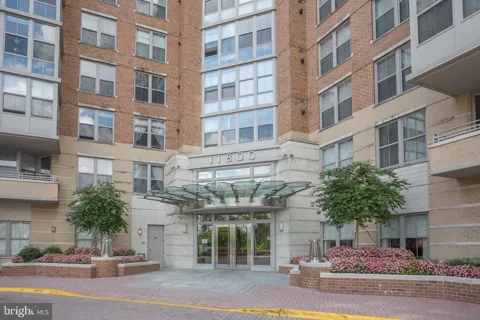 11800 SUNSET HILLS ROAD #621