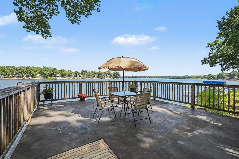 8540 S Vista Drive Newaygo, MI 49337