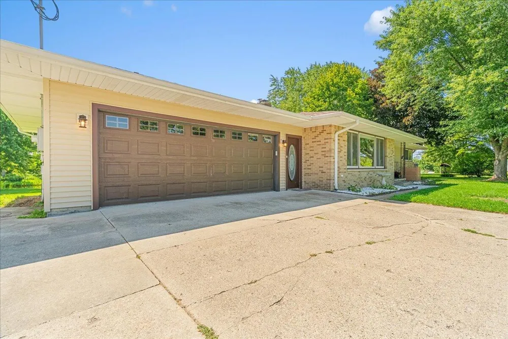 4874 E Grand River Avenue Portland, MI 48875