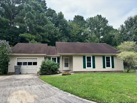 255 Bayberry Court