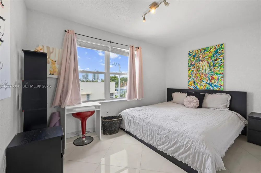 802 Euclid Ave #305 Miami Beach, FL 33139
