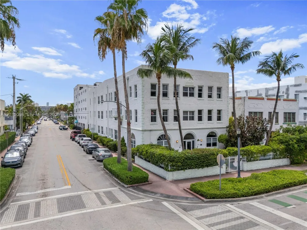 802 Euclid Ave #305 Miami Beach, FL 33139
