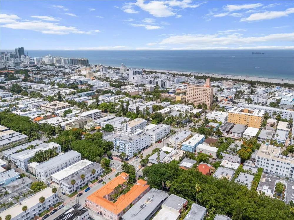 802 Euclid Ave #305 Miami Beach, FL 33139