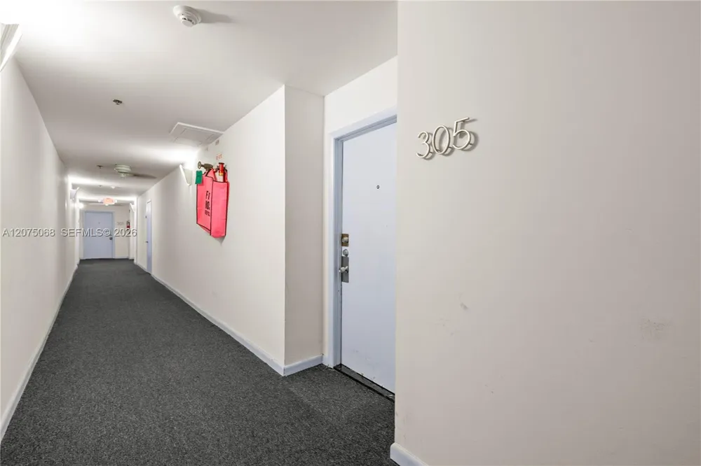 802 Euclid Ave #305 Miami Beach, FL 33139