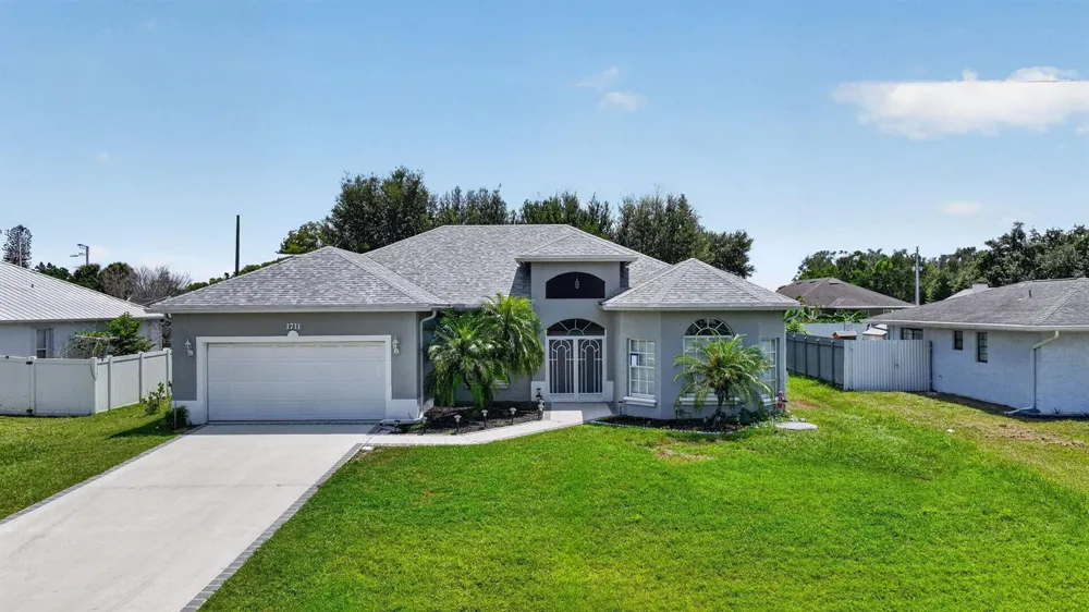 1711 SE Fairfield Street Port St. Lucie, FL 34983