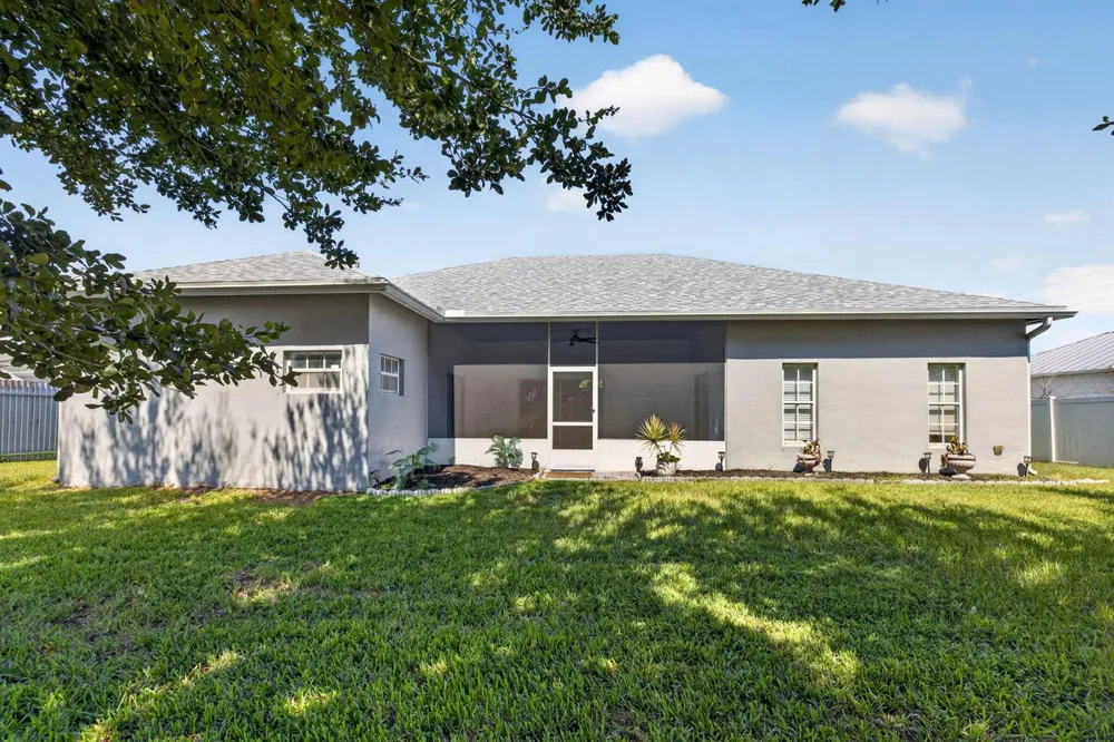1711 SE Fairfield Street Port St. Lucie, FL 34983