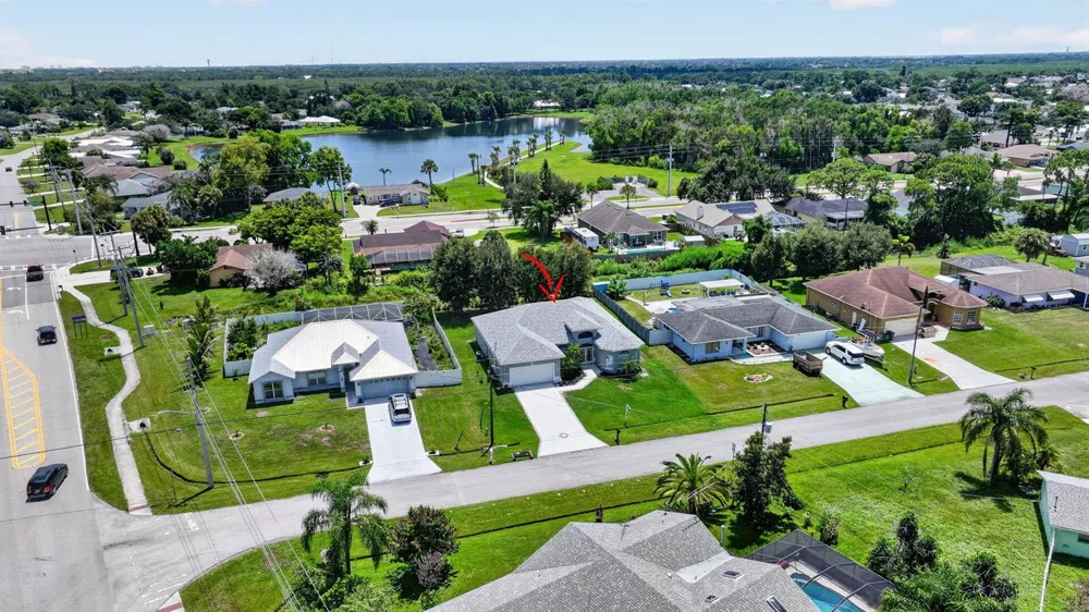 1711 SE Fairfield Street Port St. Lucie, FL 34983