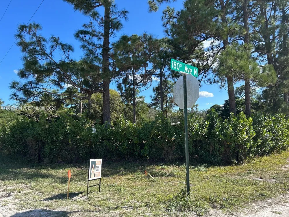 17924 50th St Loxahatchee, FL 33470
