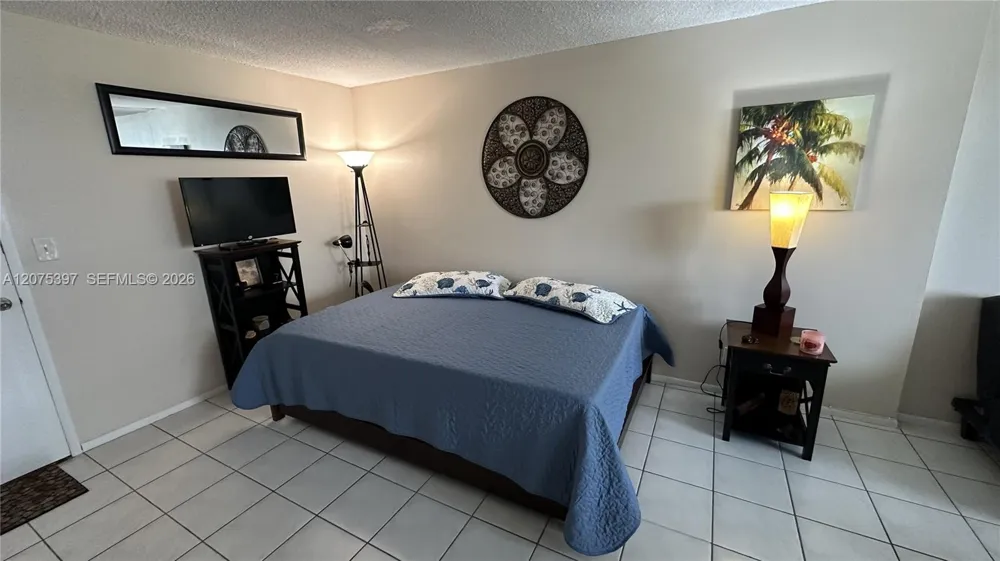 1913 S Ocean Dr #419 Hallandale Beach, FL 33009