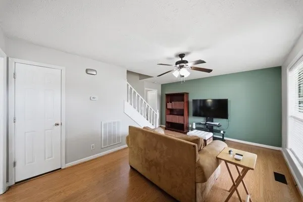 3043 Easy Goer Ln Greenbrier, TN 37073