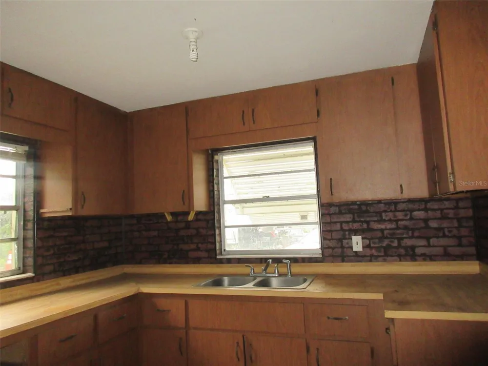 11639 HUGGINS STREET Leesburg, FL 34788