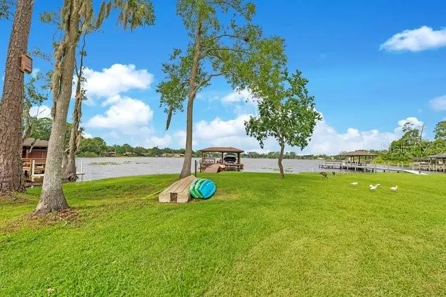4512 BRIDGEWATER DRIVE Orlando, FL 32817