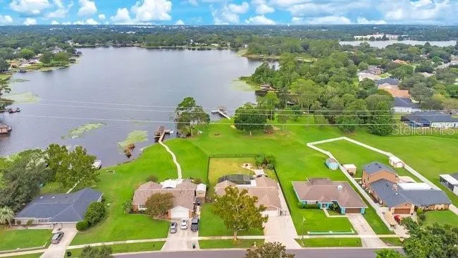 4512 BRIDGEWATER DRIVE Orlando, FL 32817