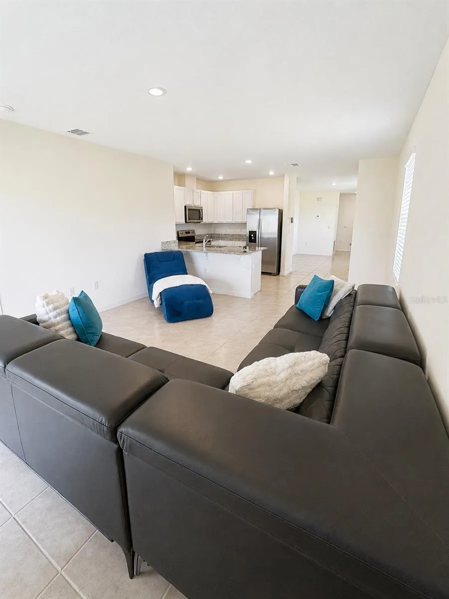 3648 SUNGROVE CIRCLE Sanford, FL 32771