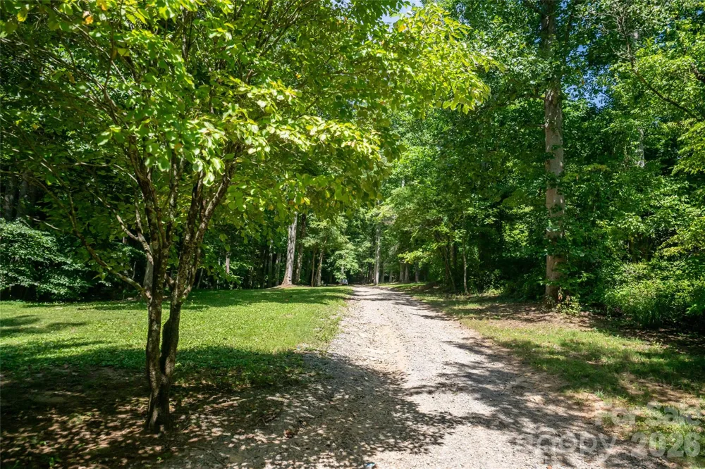 360 Pinners Cove Road Asheville, NC 28803