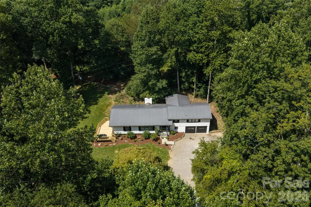 360 Pinners Cove Road Asheville, NC 28803