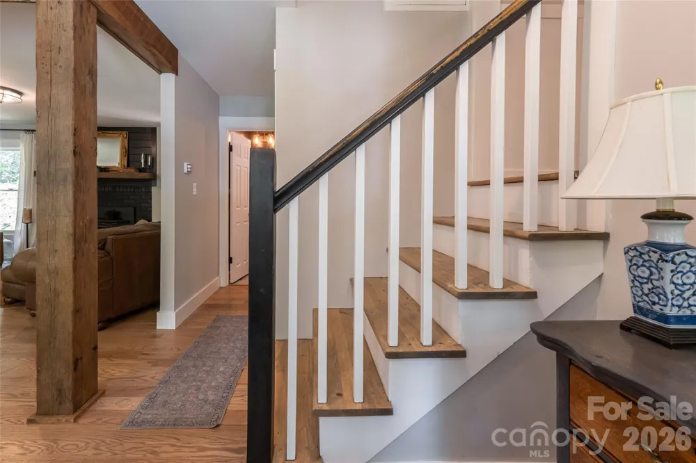 360 Pinners Cove Road Asheville, NC 28803