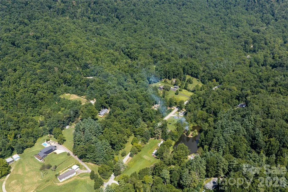 360 Pinners Cove Road Asheville, NC 28803