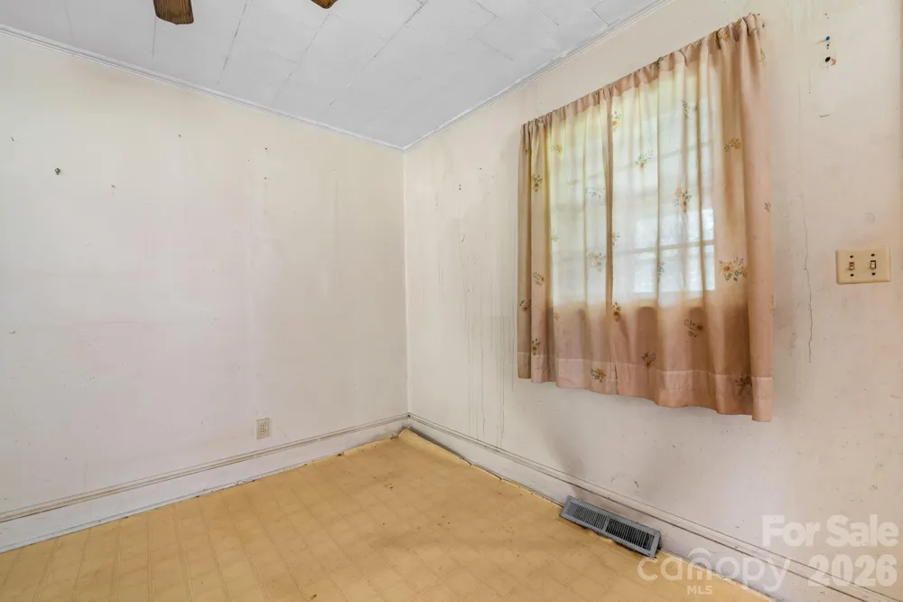 2656 Barrier Loop Morganton, NC 28655