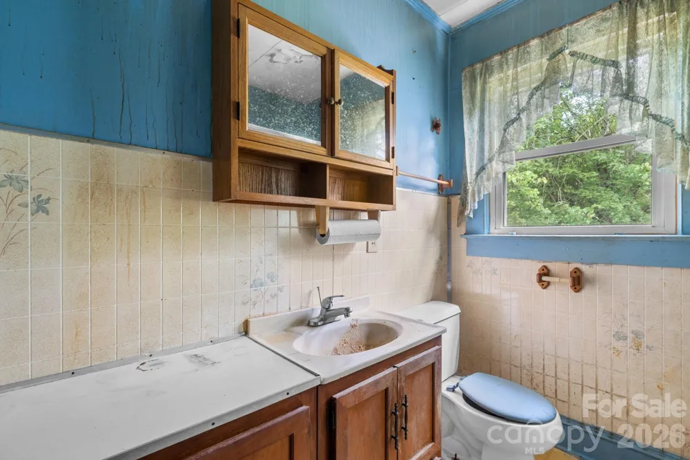2656 Barrier Loop Morganton, NC 28655