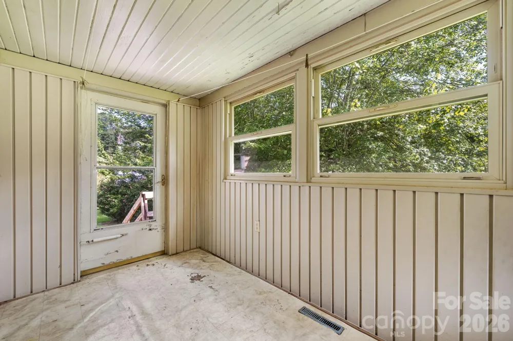 2656 Barrier Loop Morganton, NC 28655