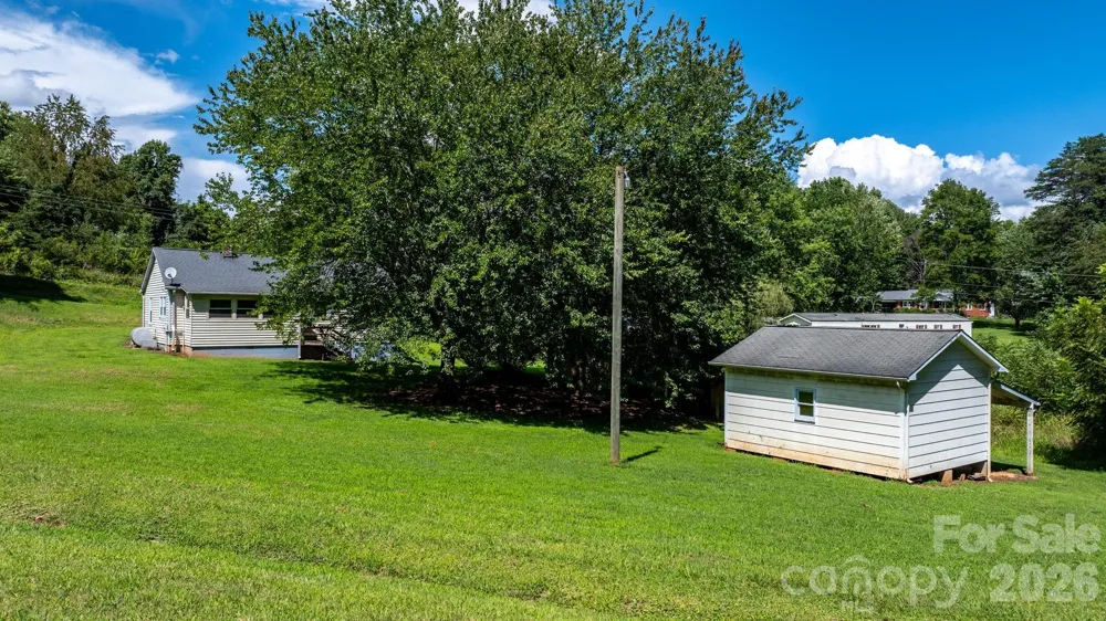 2656 Barrier Loop Morganton, NC 28655