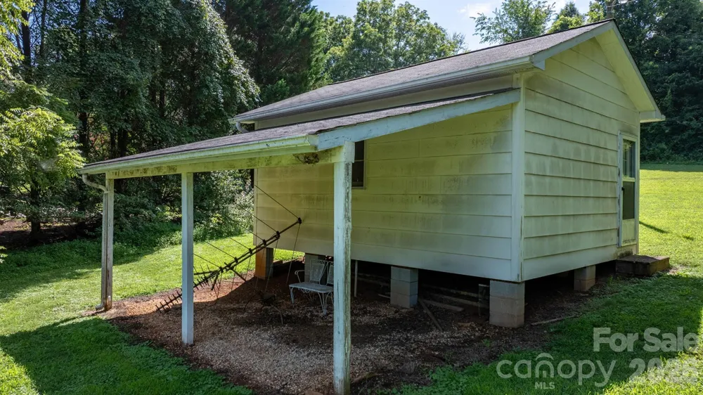 2656 Barrier Loop Morganton, NC 28655