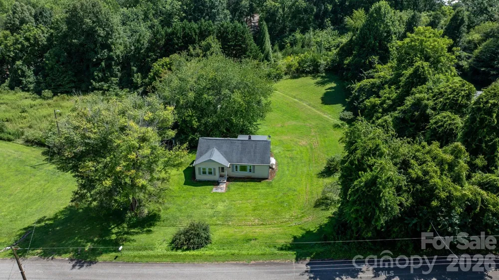 2656 Barrier Loop Morganton, NC 28655