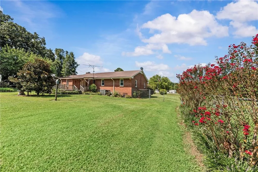 2342 Washington Highway Elberton, GA 30635