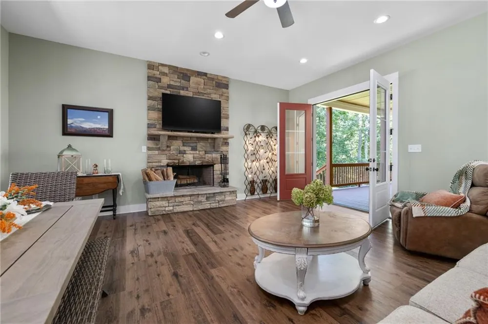 254 SPRING CREST ROAD Cleveland, GA 30528