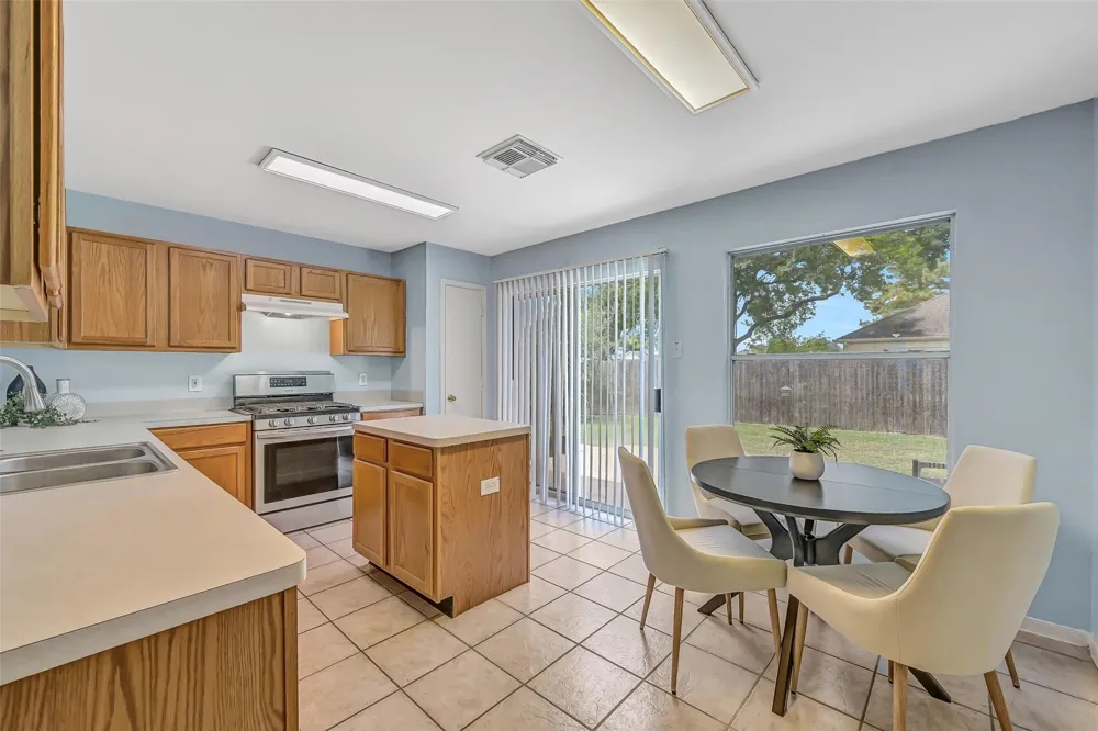 3115 Berryfield Lane Pearland, TX 77581