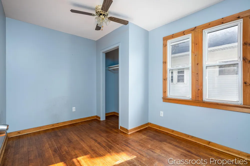 1109 Fulton Street W Grand Rapids, MI 49504