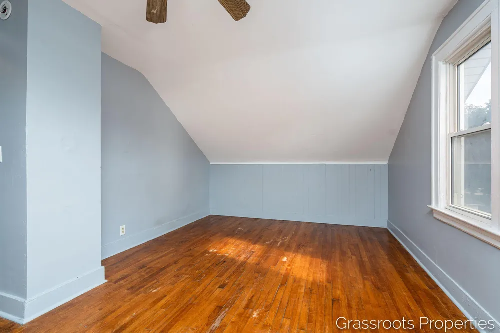 1109 Fulton Street W Grand Rapids, MI 49504