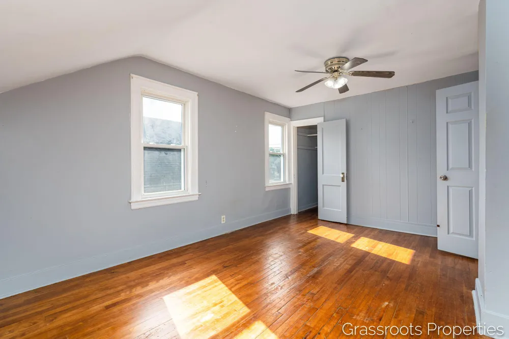 1109 Fulton Street W Grand Rapids, MI 49504