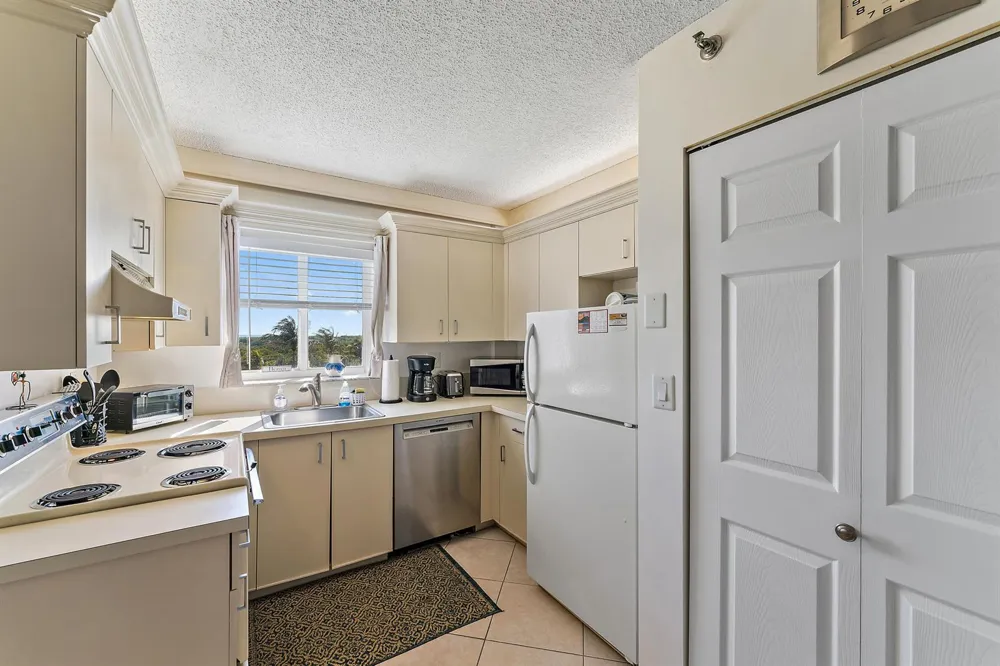 275 Palm Avenue #C503 Jupiter, FL 33477
