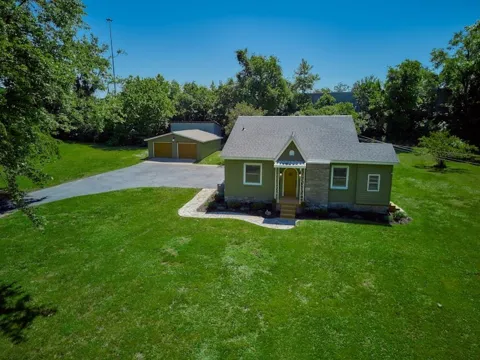 113 Rhine Dr