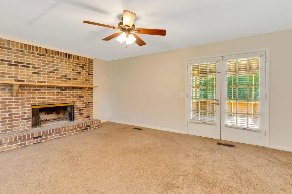 9415 Seasons Drive Chattanooga, TN 37421