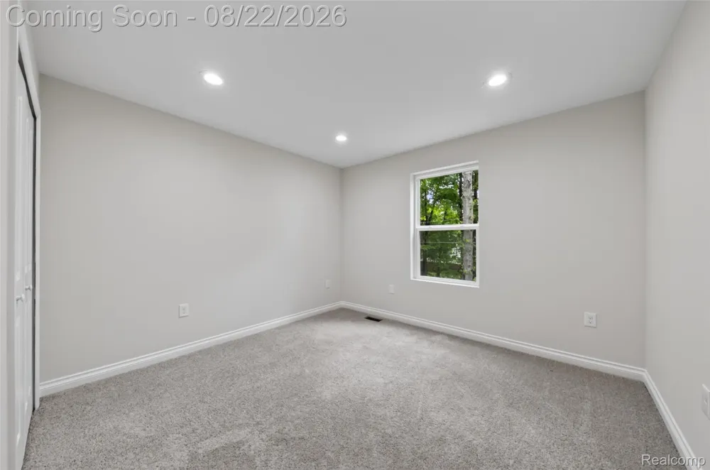 33724 Barrington Street Westland City, MI 48186
