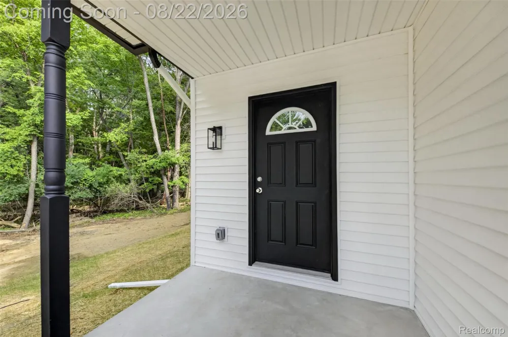 33724 Barrington Street Westland City, MI 48186