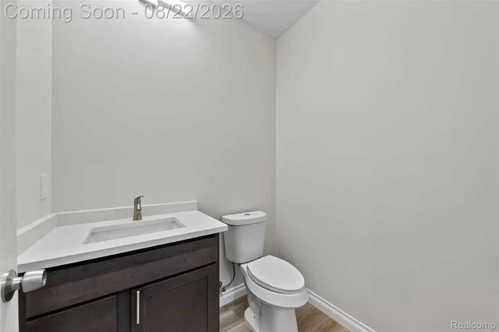 33724 Barrington Street Westland City, MI 48186