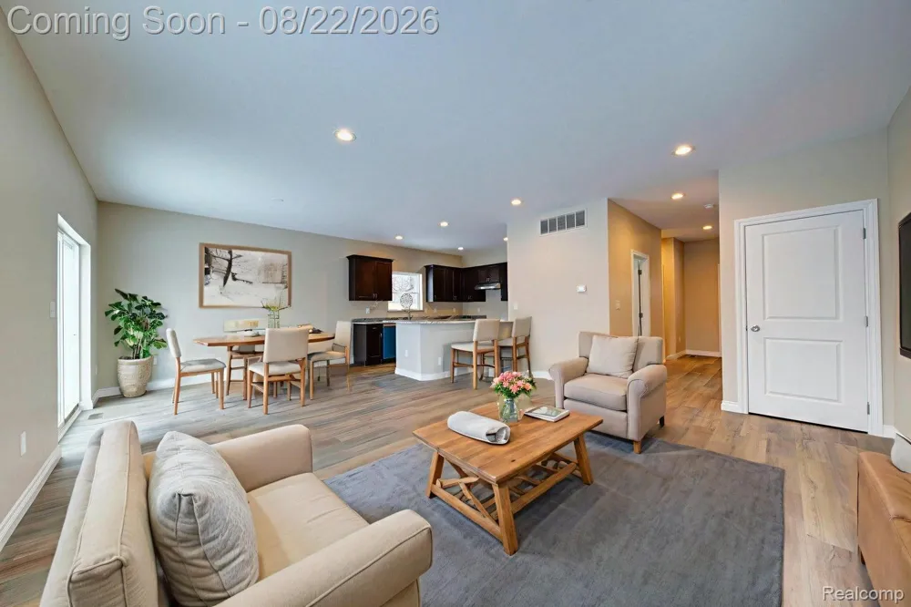 33724 Barrington Street Westland City, MI 48186