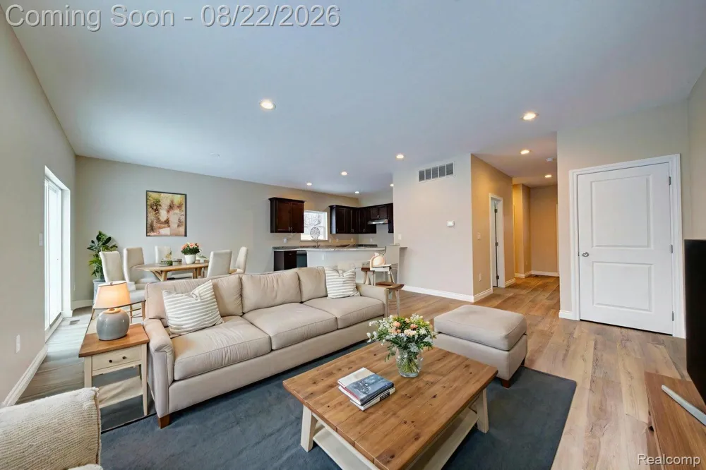 33724 Barrington Street Westland City, MI 48186