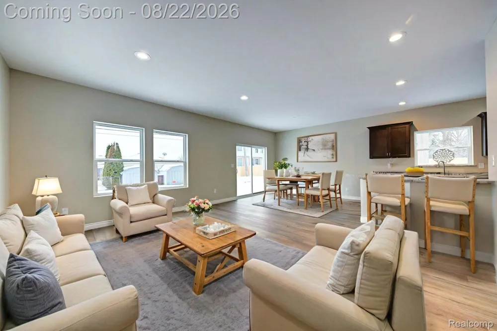 33724 Barrington Street Westland City, MI 48186