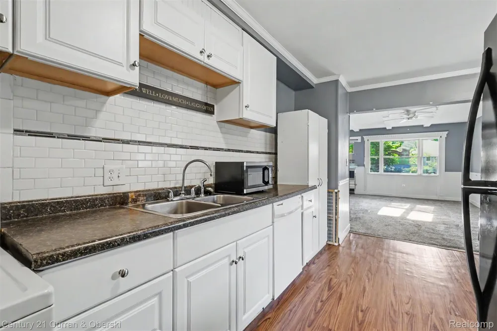 7908 Clippert Street Taylor City, MI 48180