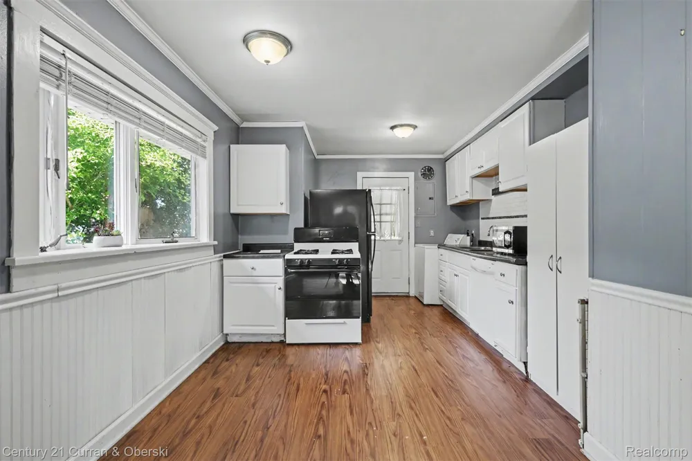 7908 Clippert Street Taylor City, MI 48180